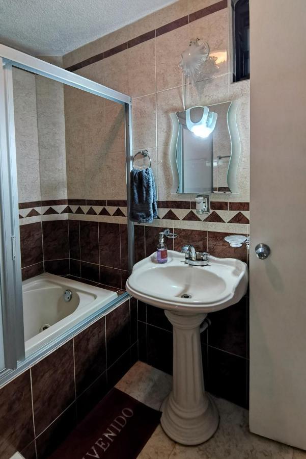 Hotel Boutique Charlotte Arandas Ngoại thất bức ảnh
